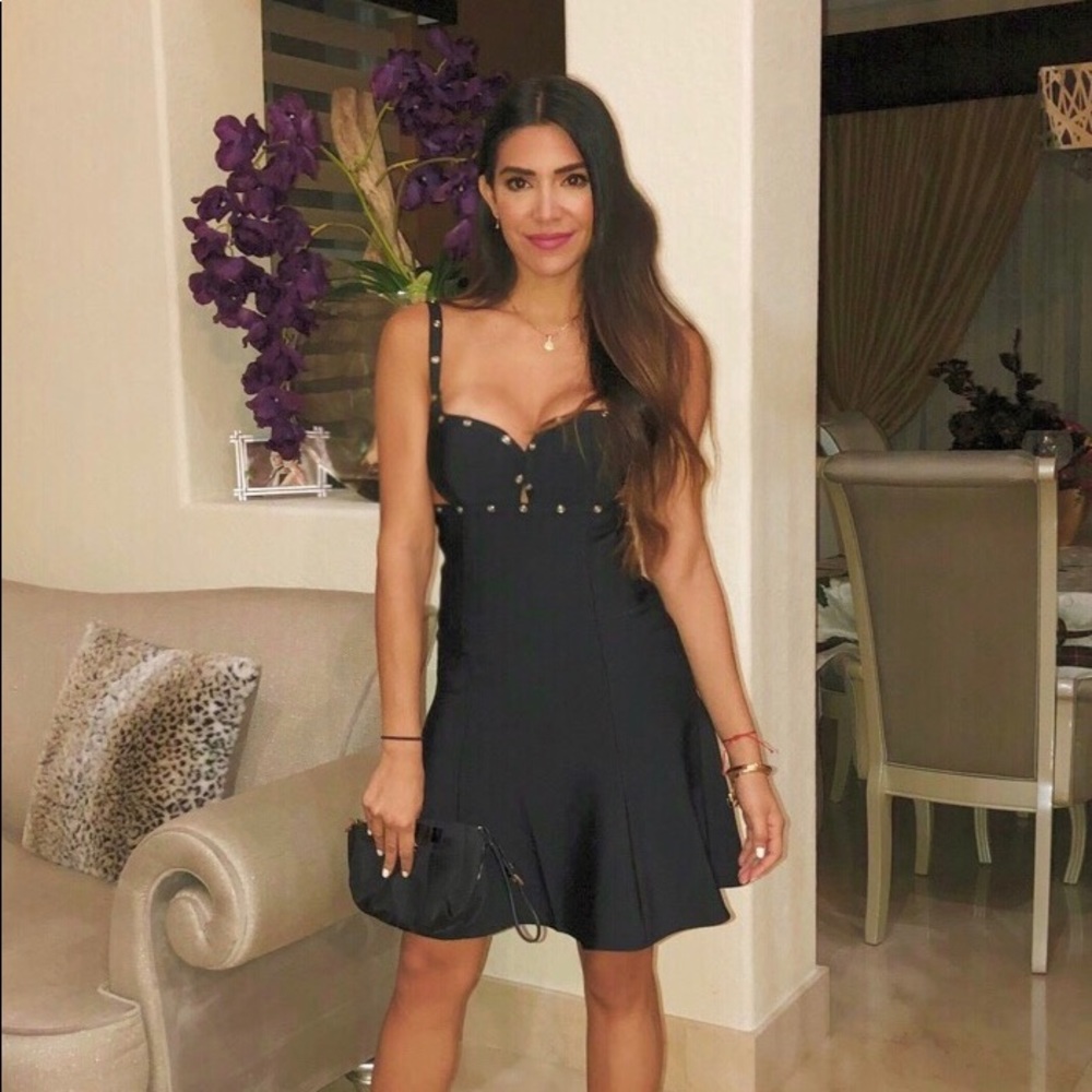 Dress - Picture 2 of 4